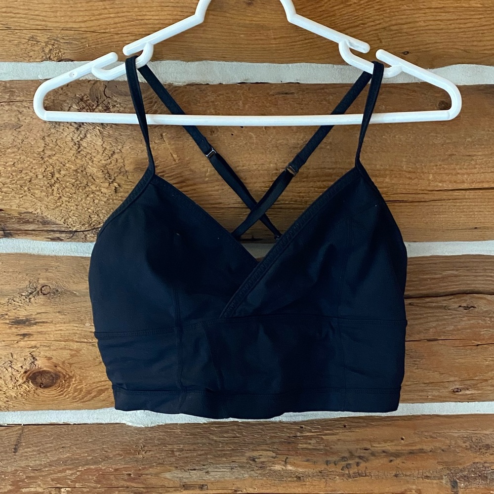 Rare Lululemon athletica crop top black size 8